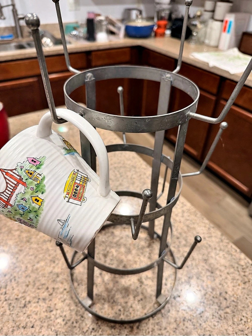 Kirklands Gray mug holder stand